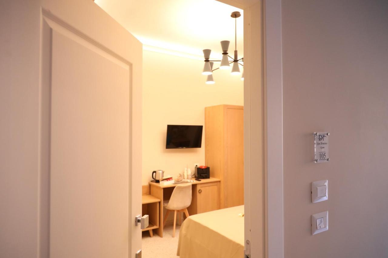 Don Francisco Rooms - Tropea Luaran gambar