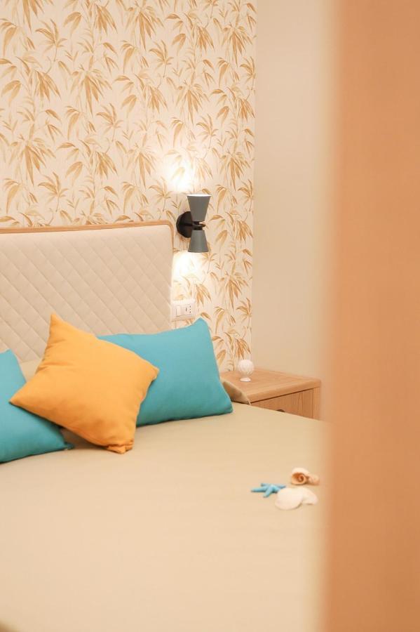 Don Francisco Rooms - Tropea Luaran gambar