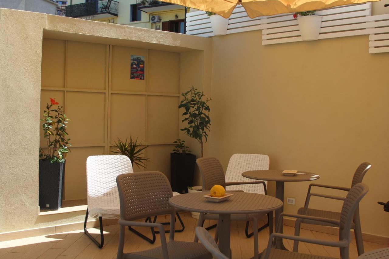 Don Francisco Rooms - Tropea Luaran gambar