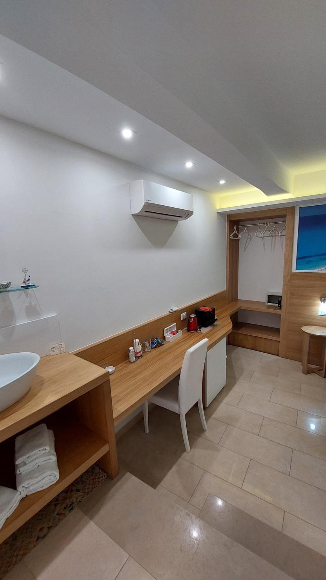 Don Francisco Rooms - Tropea Luaran gambar