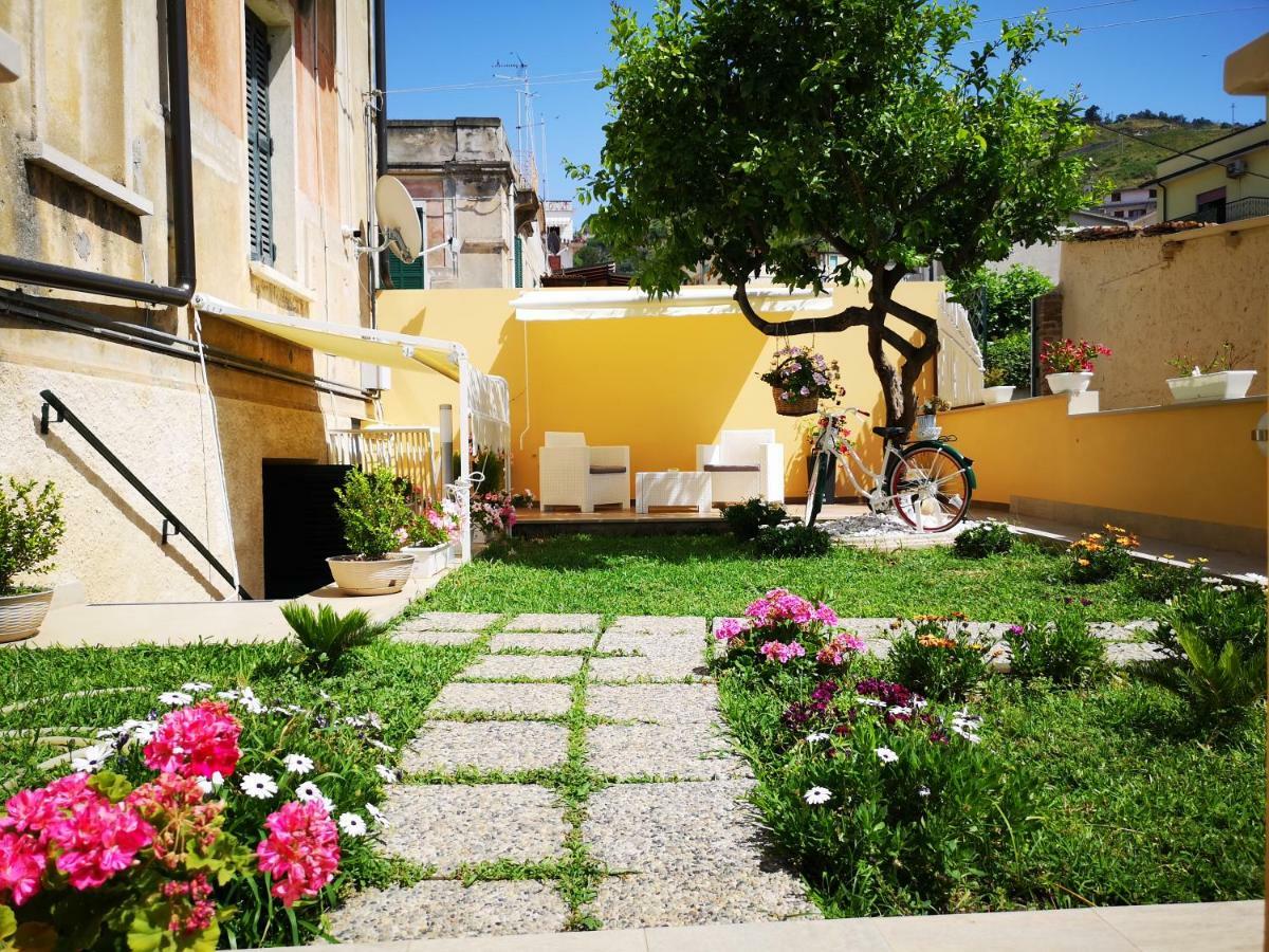 Don Francisco Rooms - Tropea Luaran gambar