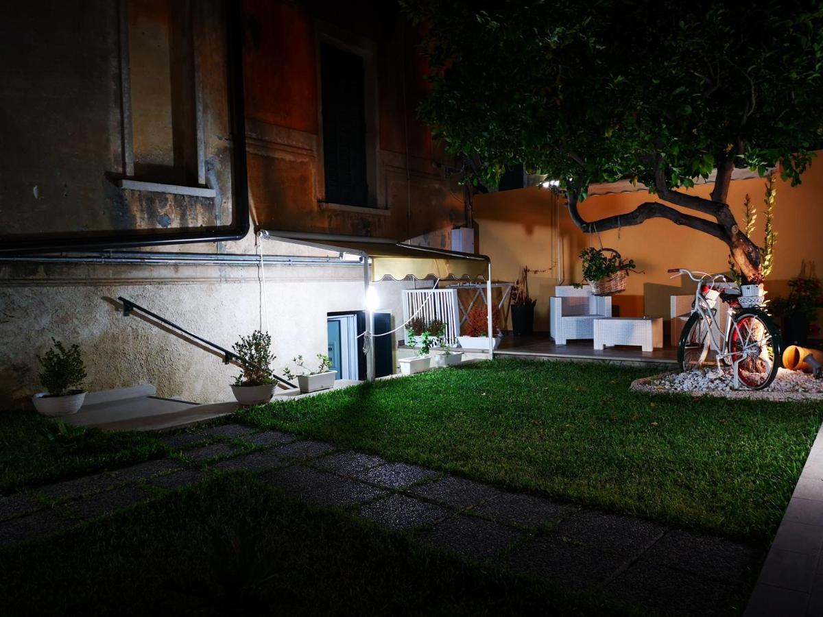 Don Francisco Rooms - Tropea Luaran gambar